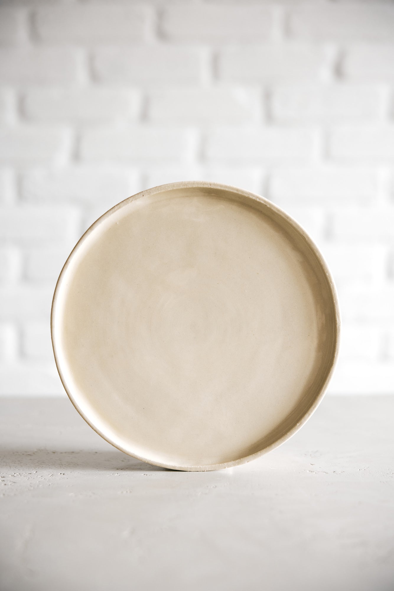 WARM WHITE PLATE