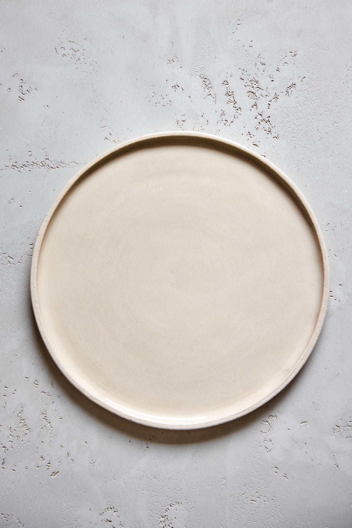 WARM WHITE PLATE